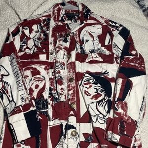 Super cute artsy 3 quarter sleeve button up size large but fits like a small